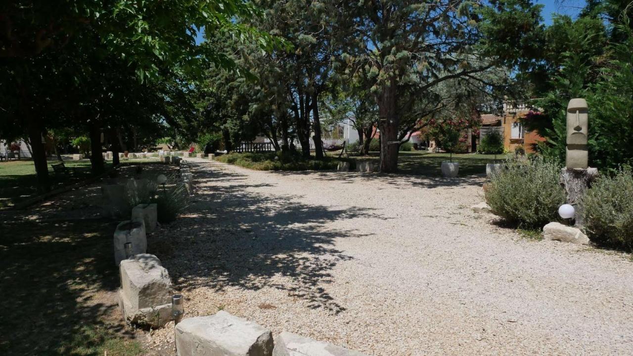 Mas Maurane - L'Olivier Avec Spa Prive Aux Portes D'Arles Tarascon Eksteriør bilde