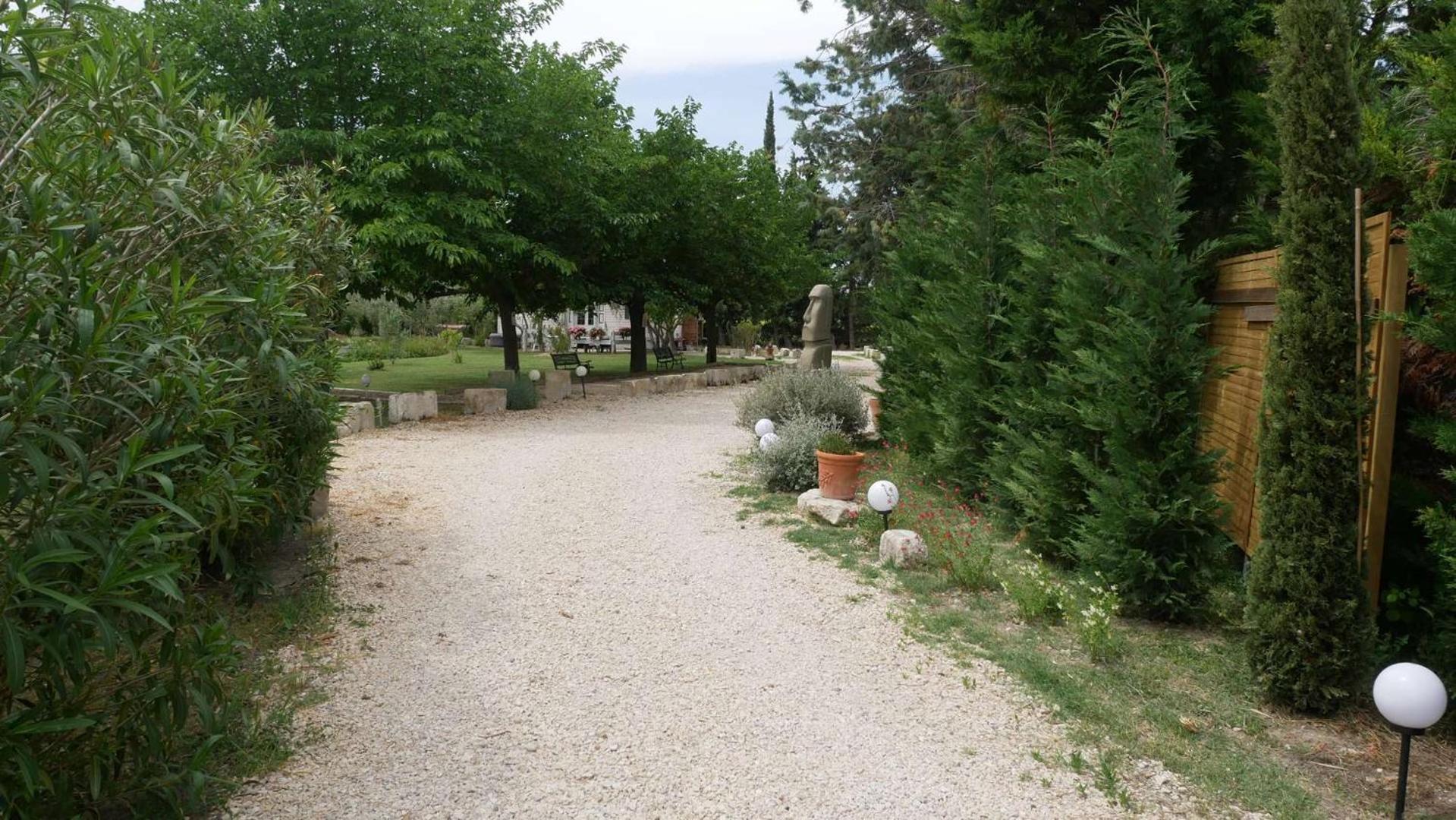 Mas Maurane - L'Olivier Avec Spa Prive Aux Portes D'Arles Tarascon Eksteriør bilde